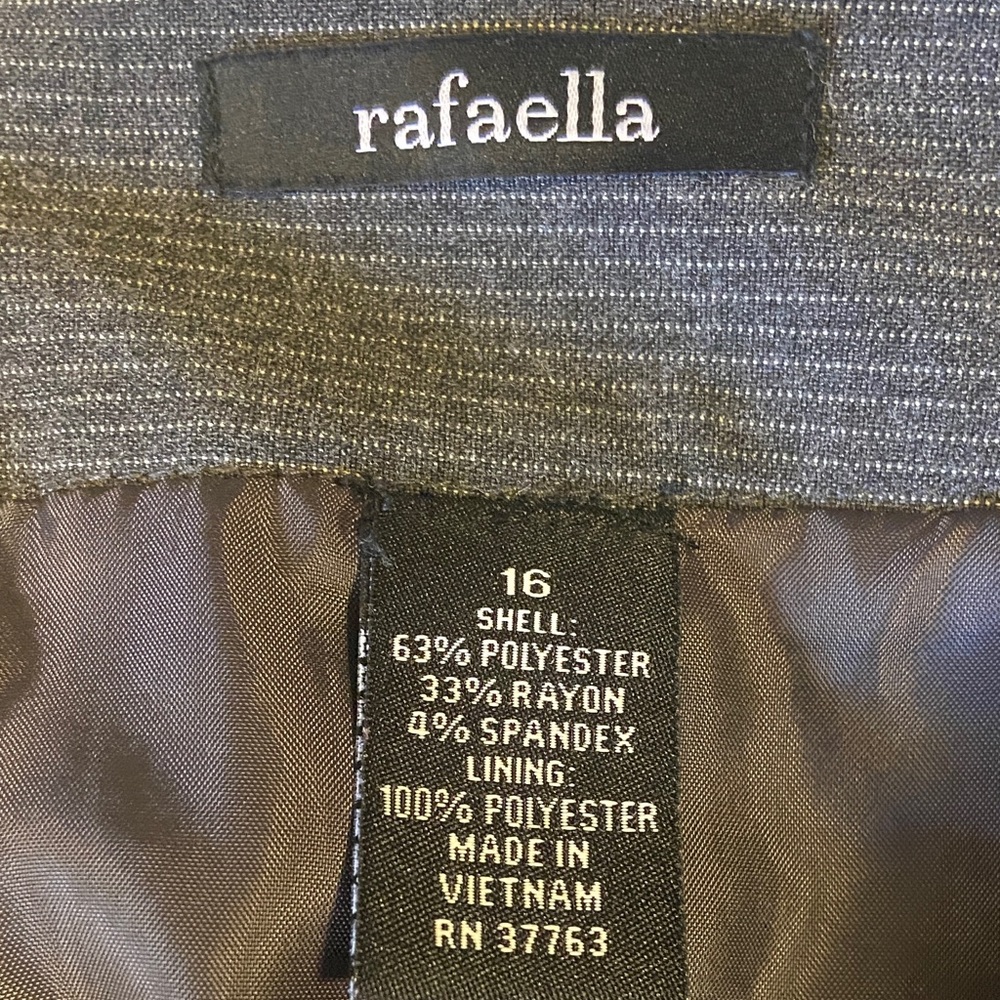 Rafaella Charcoal Pencil Skirt with Ruffle In Back - Picture 2 of 4